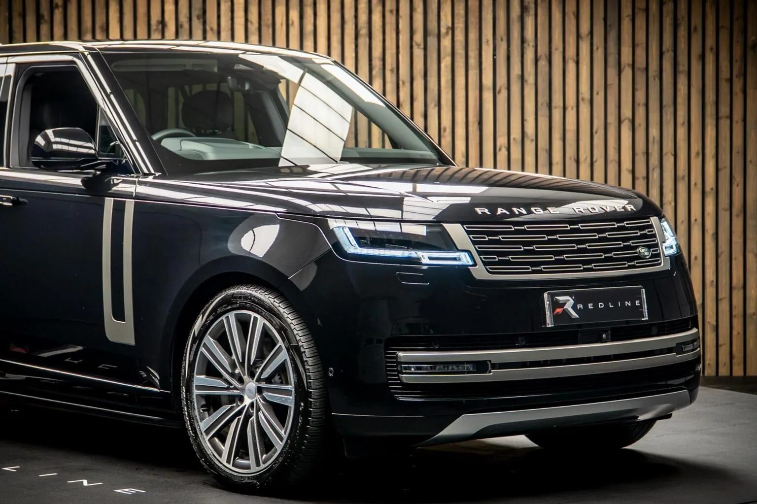 2025 Land Rover Range Rover P460e HSE, 11/30