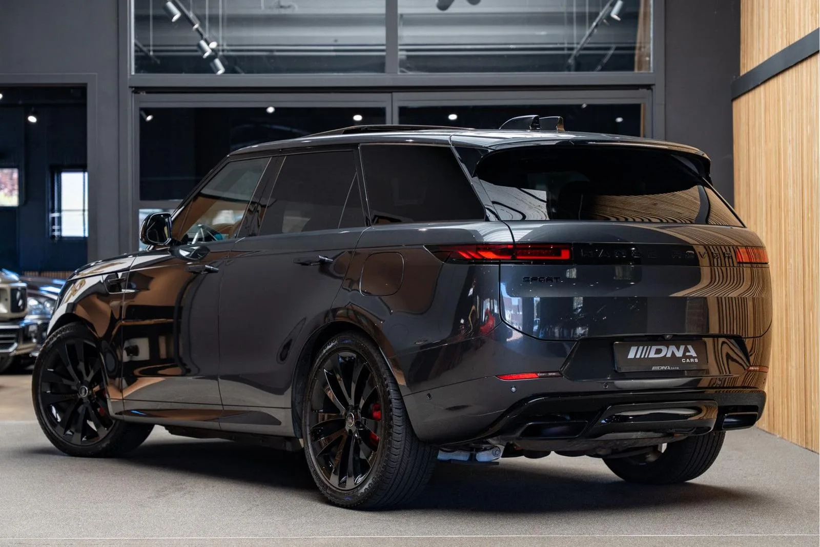 2025 Land Rover Range Rover Sport P460e Dynamic HSE, 5/30