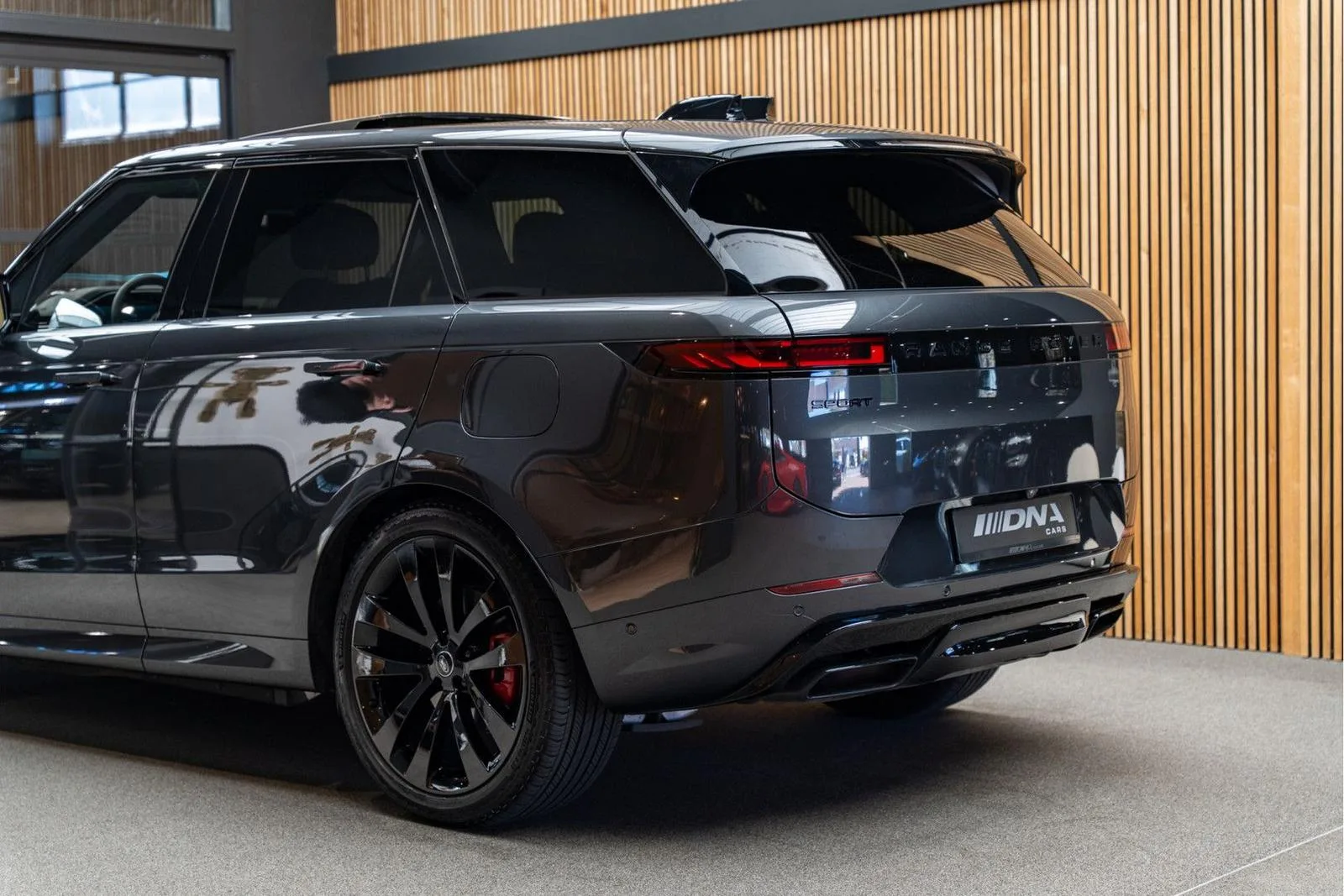 2025 Land Rover Range Rover Sport P460e Dynamic HSE, 12/30