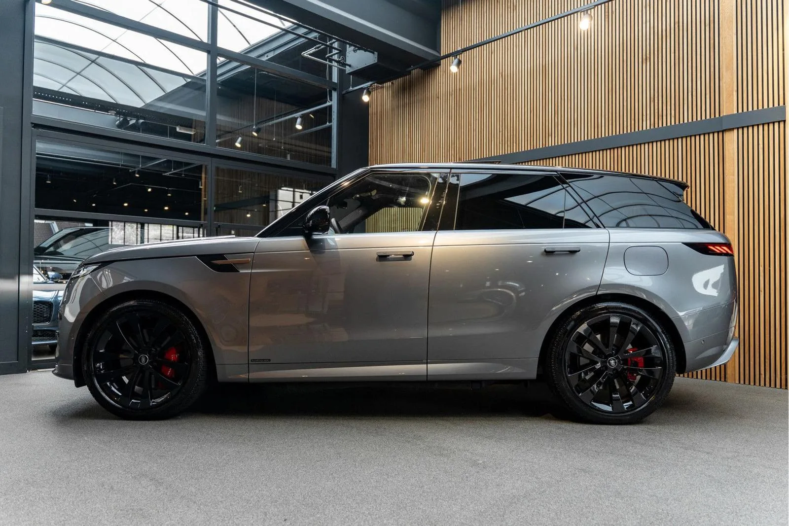 2025 Land Rover Range Rover Sport P550e Autobiography, 3/30
