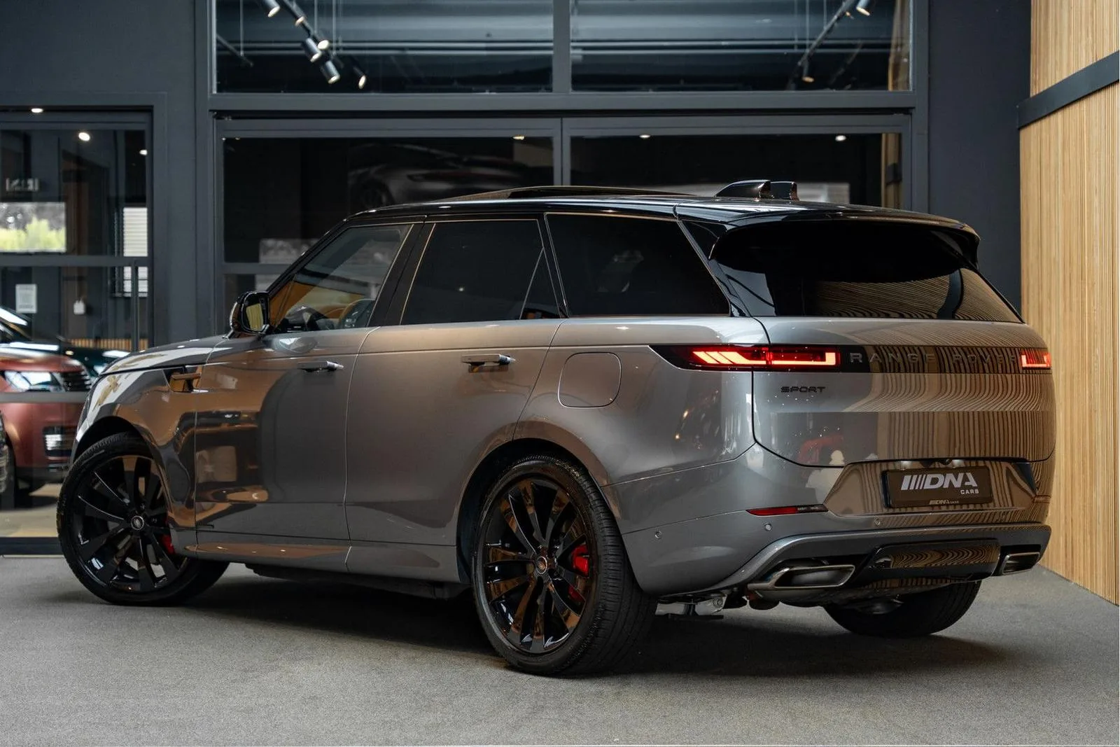 2025 Land Rover Range Rover Sport P550e Autobiography, 5/30