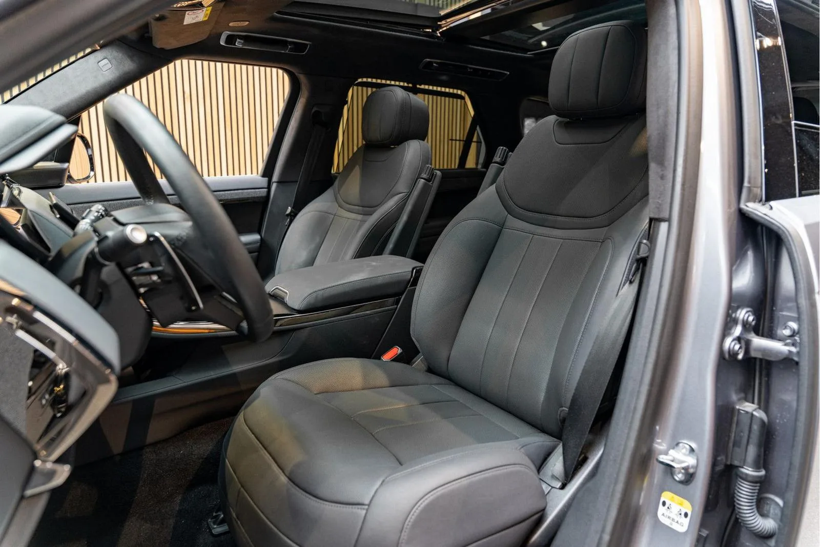 2025 Land Rover Range Rover Sport P550e Autobiography, 9/30