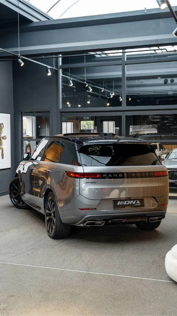 2025 Land Rover Range Rover Sport P550e Autobiography, 28/30
