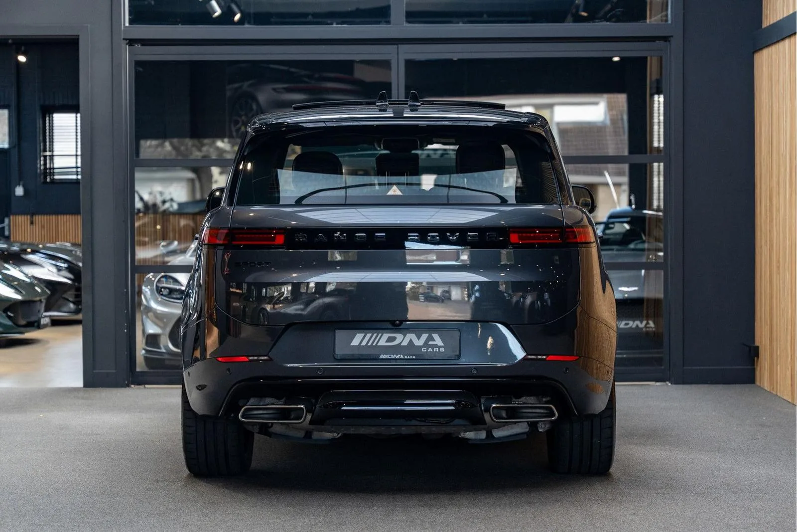 2025 Land Rover Range Rover Sport P460e Dynamic SE, 4/30
