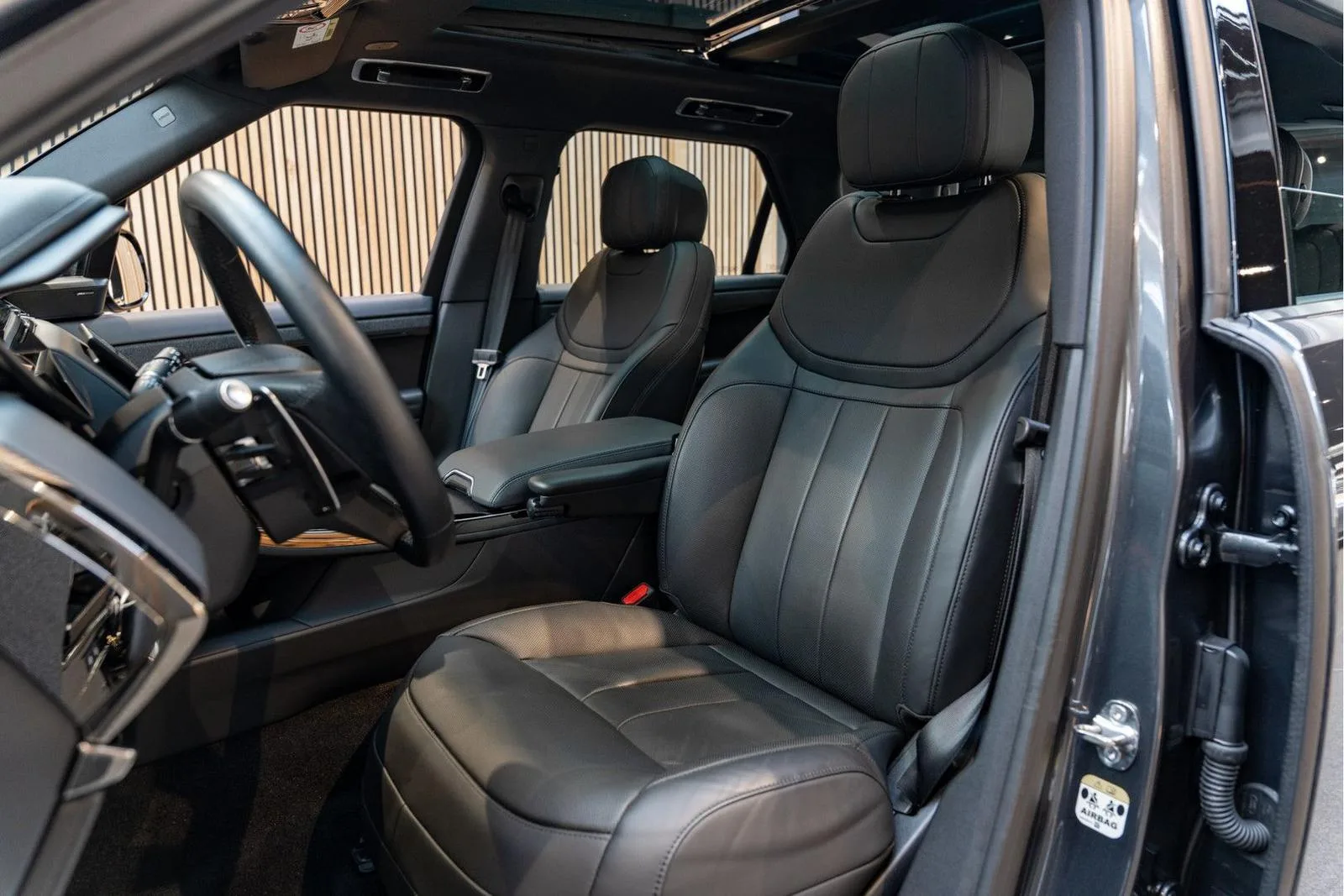 2025 Land Rover Range Rover Sport P460e Dynamic SE, 9/30