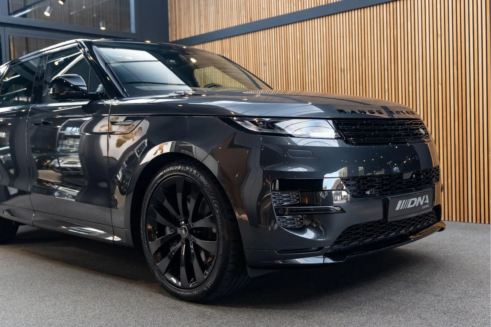 2025 Land Rover Range Rover Sport P460e Dynamic SE, 11/30