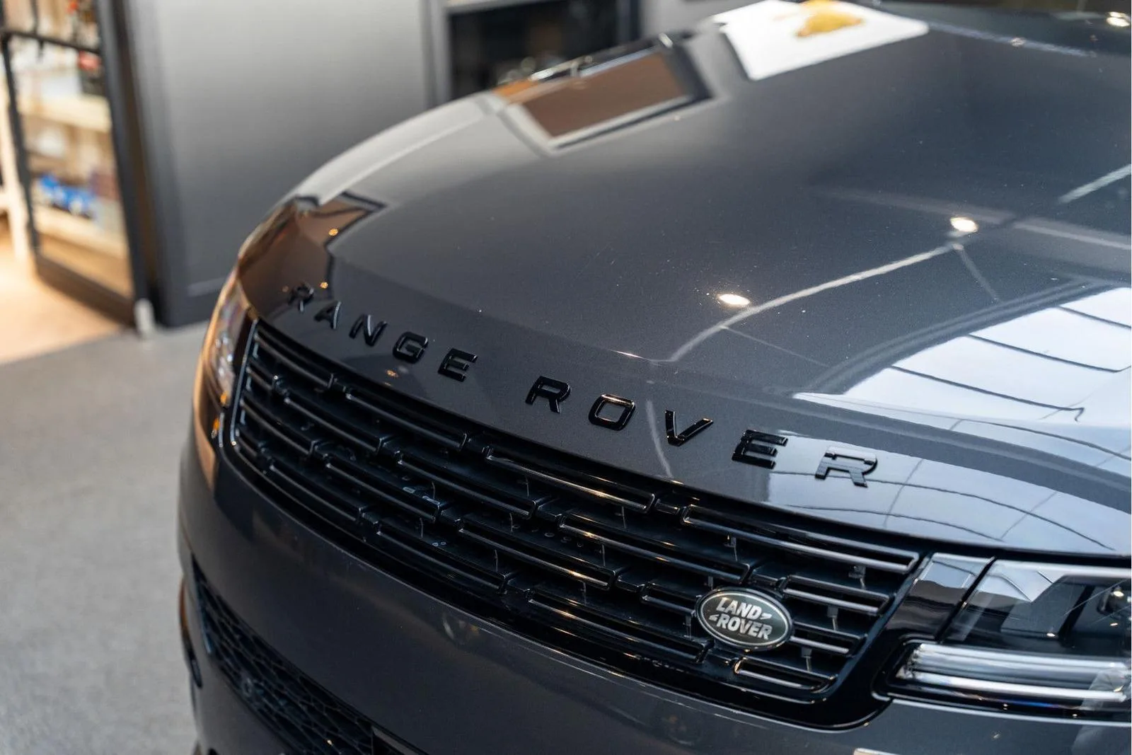2025 Land Rover Range Rover Sport P460e Dynamic SE, 15/30