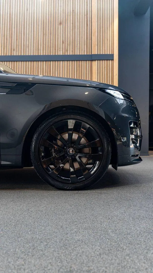 2025 Land Rover Range Rover Sport P460e Dynamic SE, 24/30