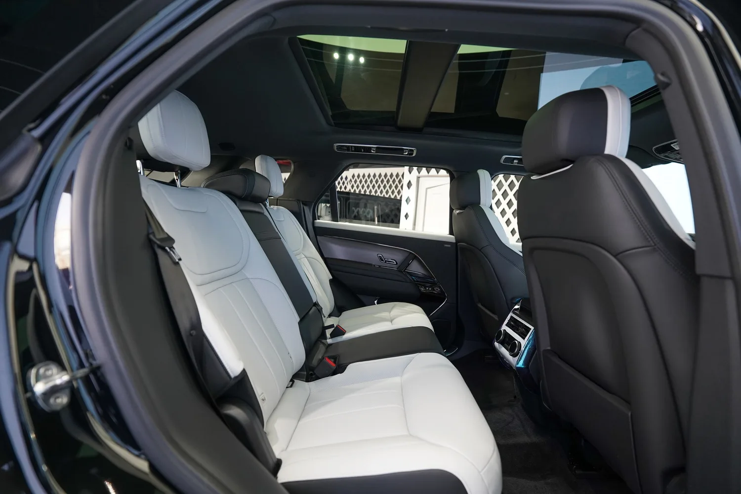 2025 Land Rover Range Rover Sport HSE Dynamic P400, 9/18