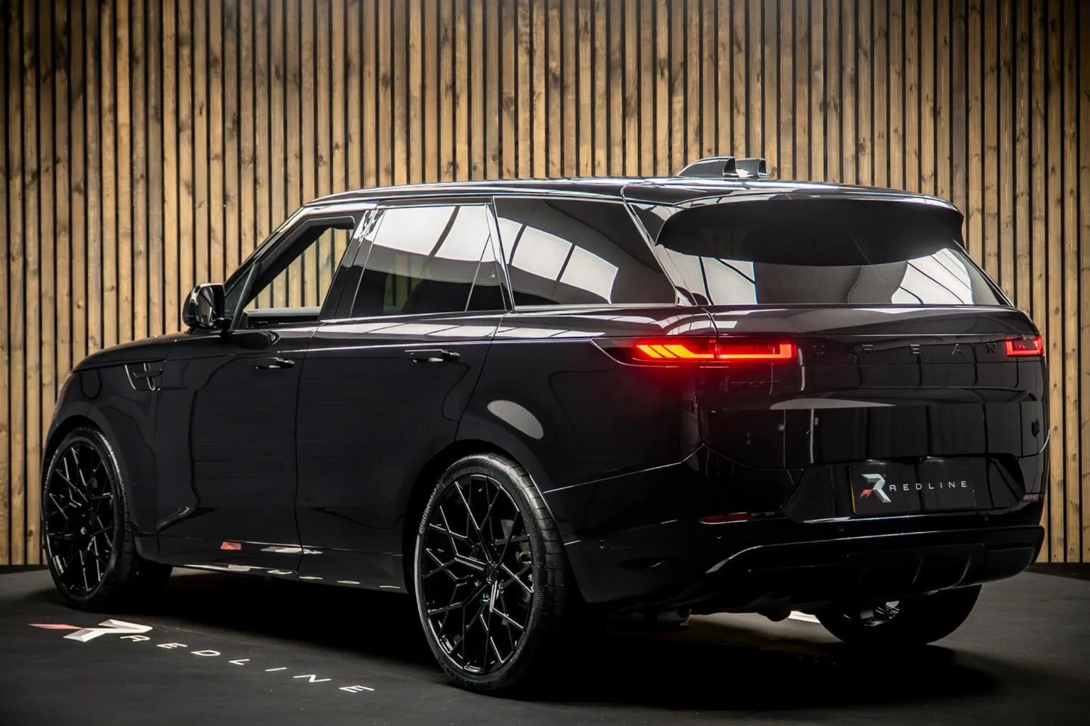 2025 Land Rover Range Rover Sport D300 Stealth Edition, 3/30