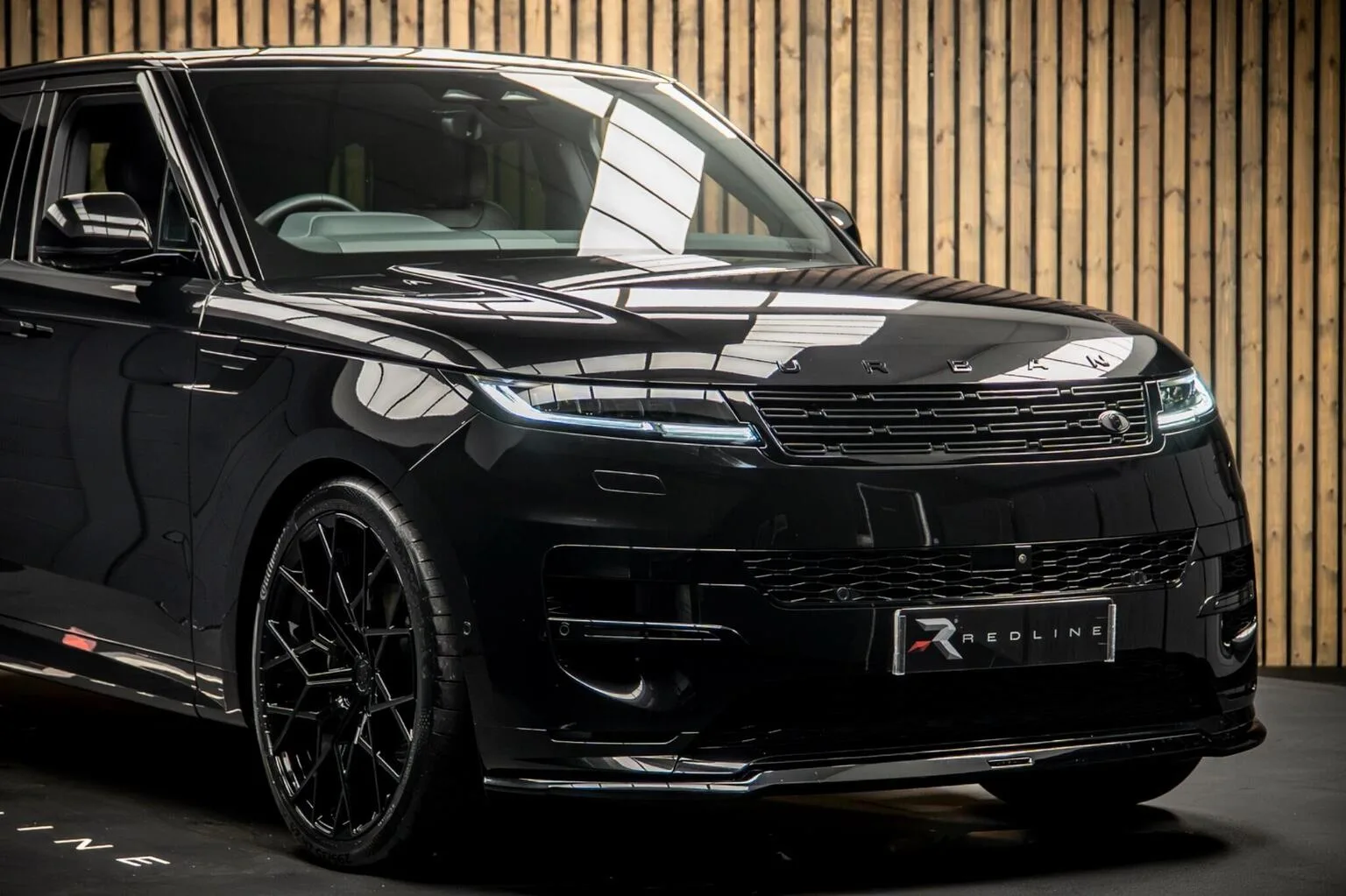 2025 Land Rover Range Rover Sport D300 Stealth Edition, 10/30