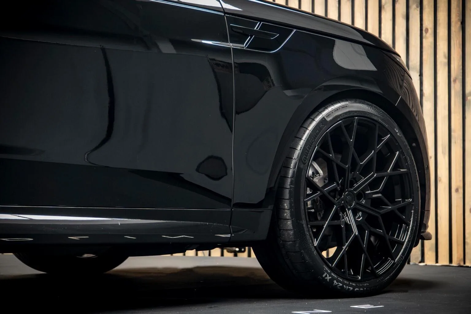 2025 Land Rover Range Rover Sport D300 Stealth Edition, 12/30