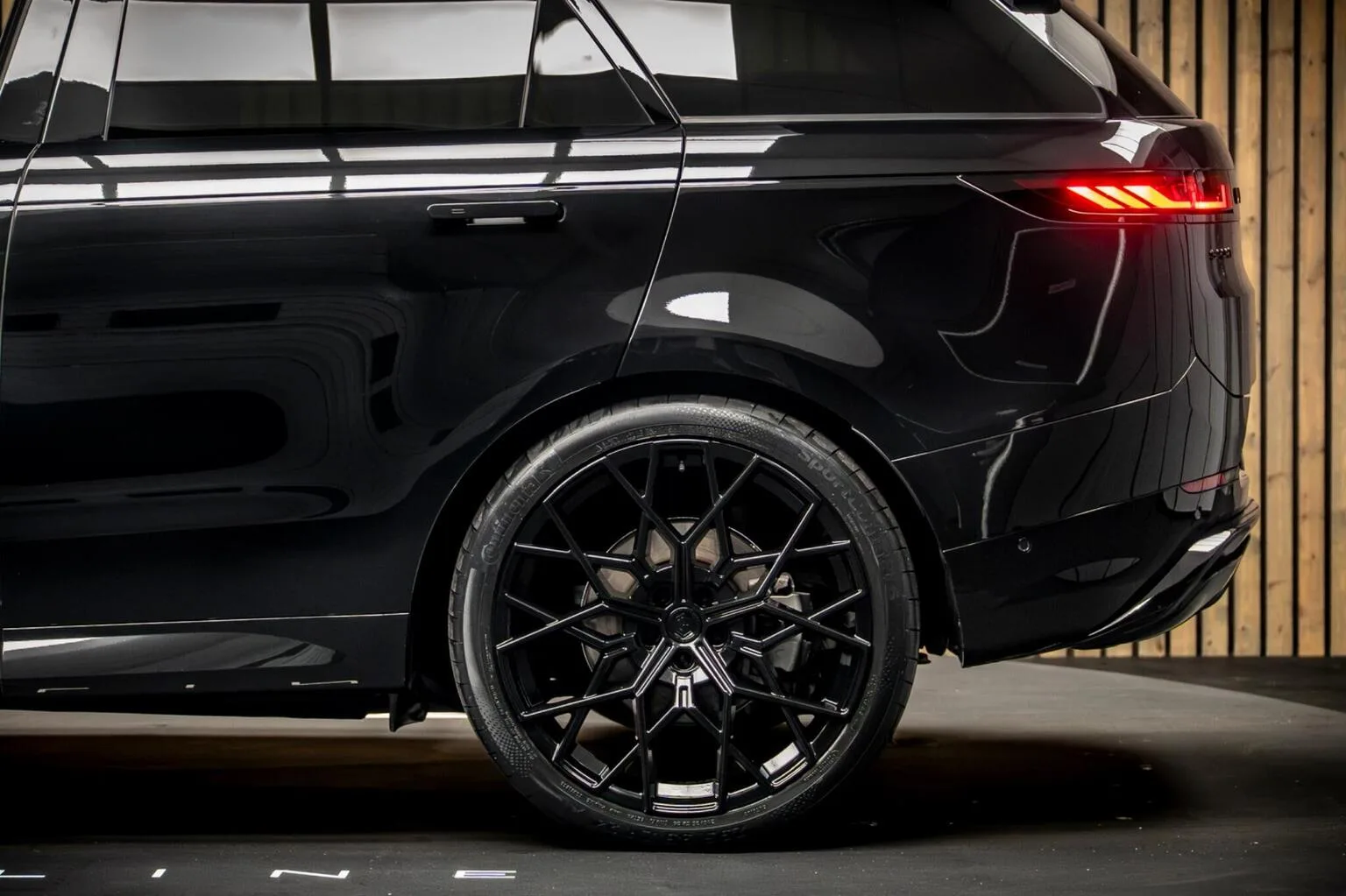 2025 Land Rover Range Rover Sport D300 Stealth Edition, 17/30