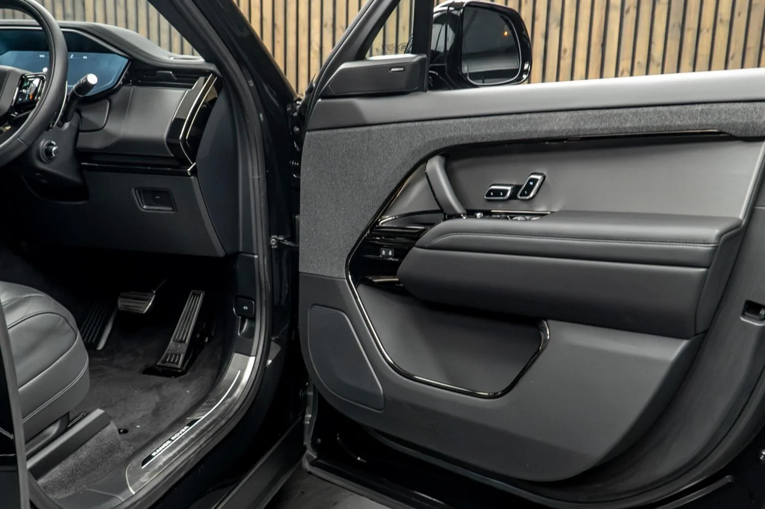 2025 Land Rover Range Rover Sport D300 Stealth Edition, 30/30