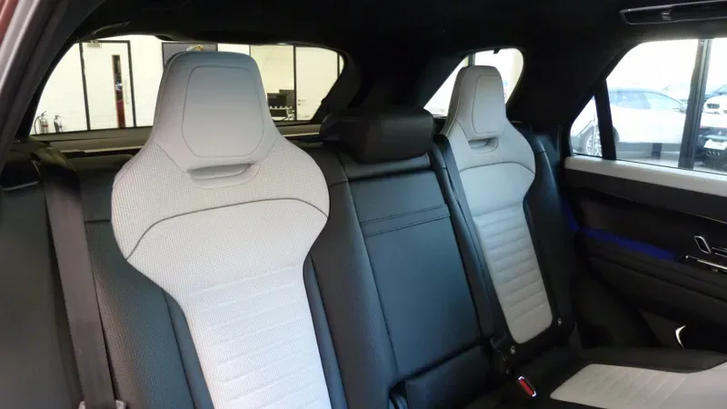 2025 Land Rover Range Rover Sport SV, 17/28