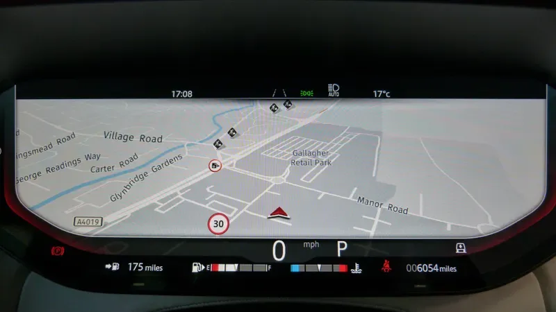 2025 Land Rover Range Rover Sport SV, 23/28