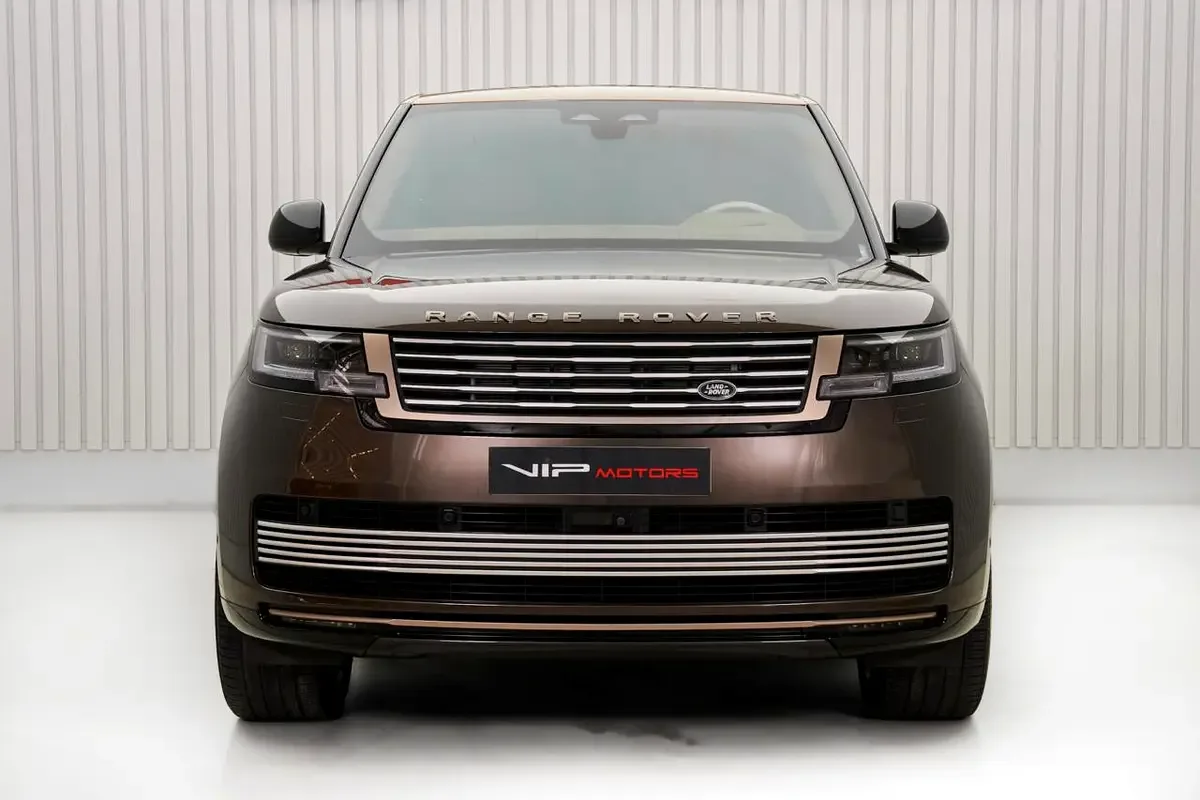 2025 Land Rover Range Rover SV P615, 2/11