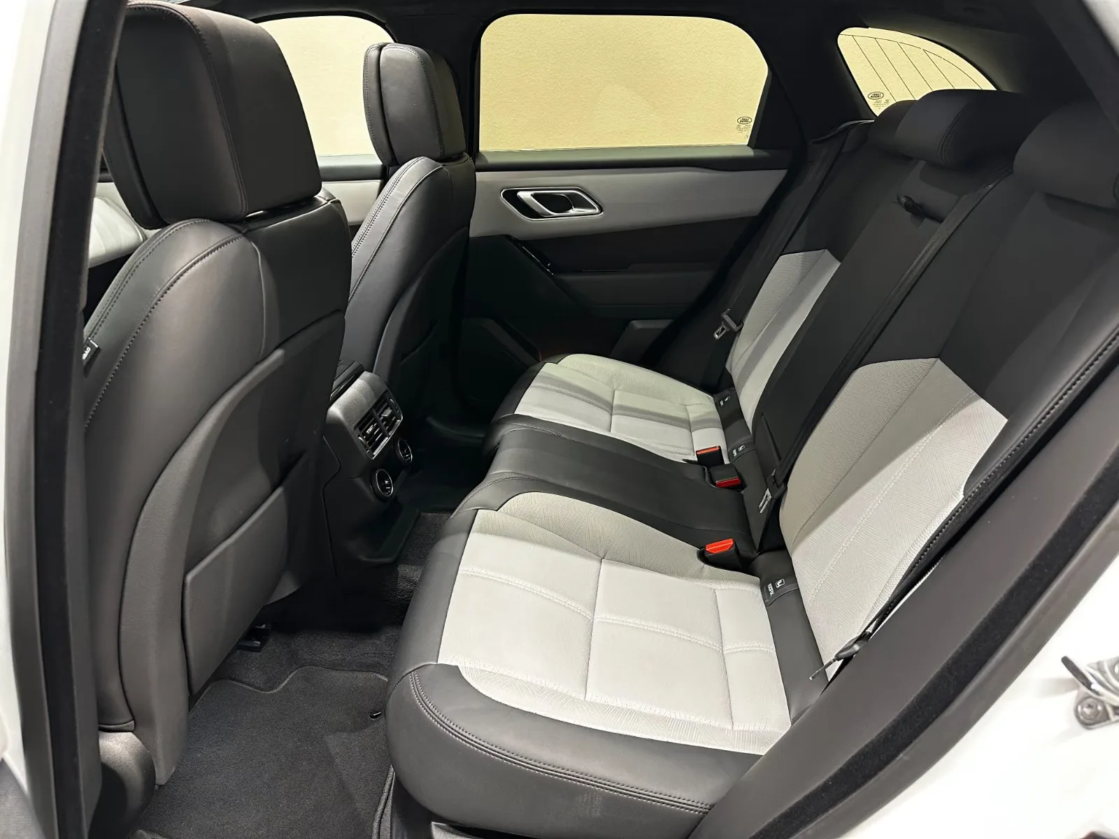 2025 Land Rover Range Rover Velar Autobiography, 15/28