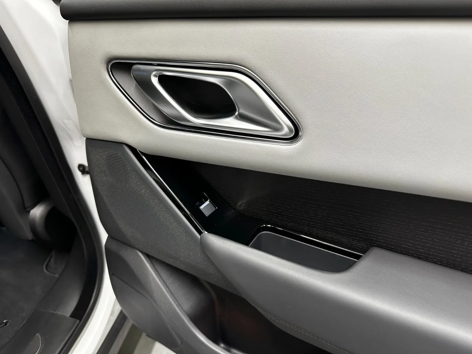 2025 Land Rover Range Rover Velar Autobiography, 21/28
