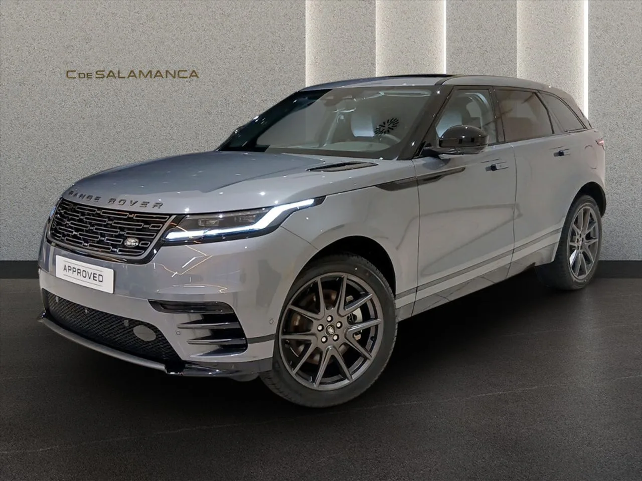 2025 Land Rover Range Rover Velar angeboten von einem Fachhändler in Madrid, Hauptfoto