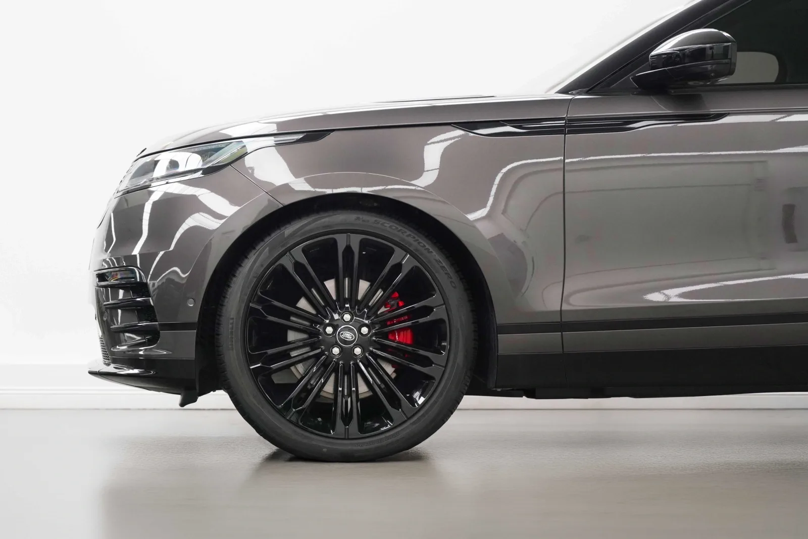 2025 Land Rover Range Rover Velar SE P250 Dynamic, 6/16