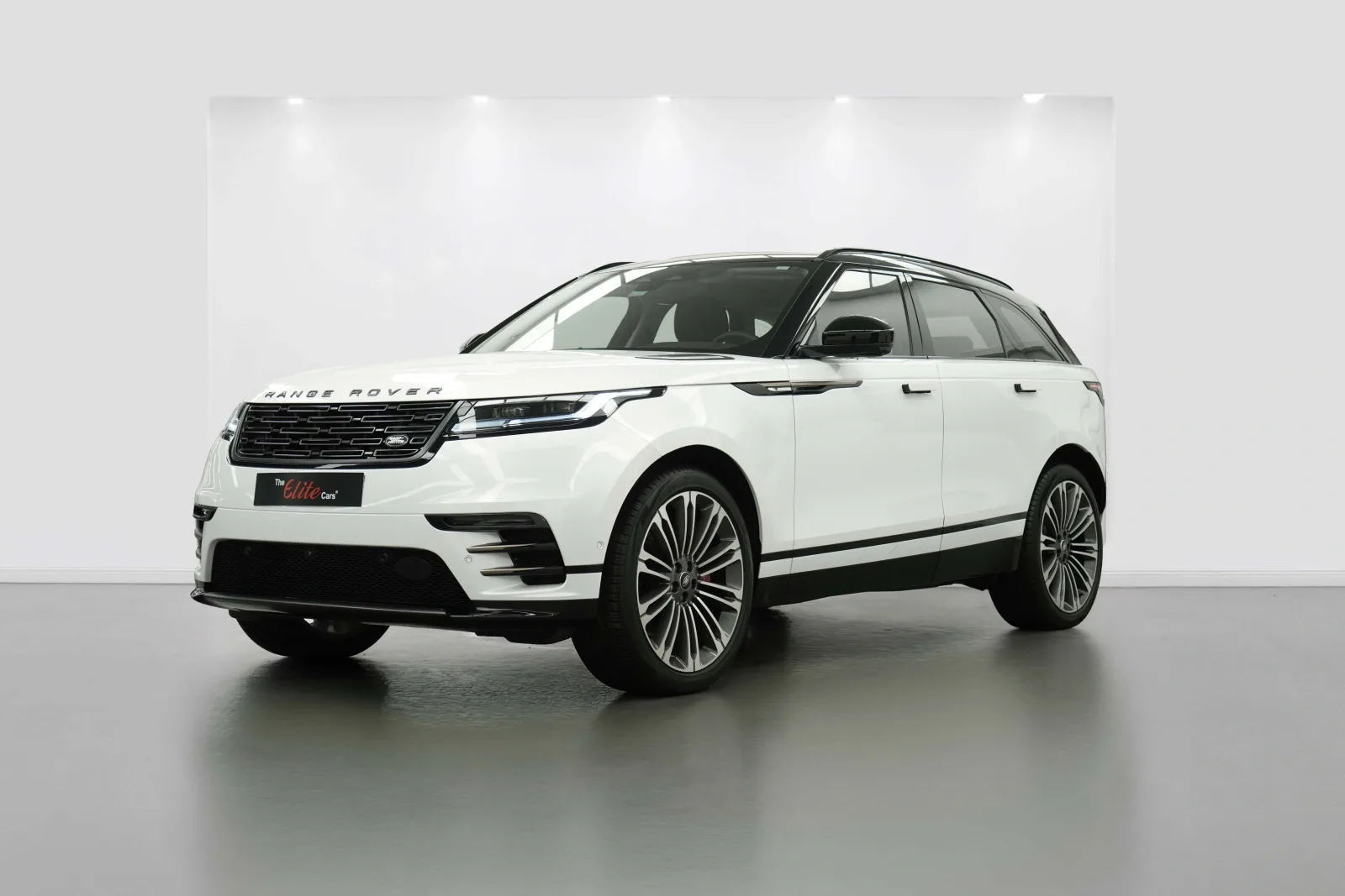 2025 Land Rover Range Rover Velar SE P250 Dynamic, 7/16