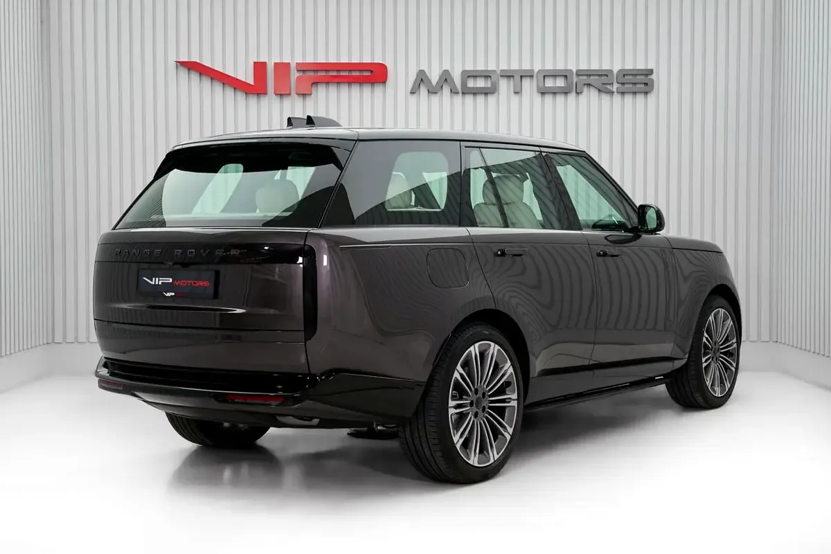 2025 Land Rover Range Rover P400 HSE, 4/12
