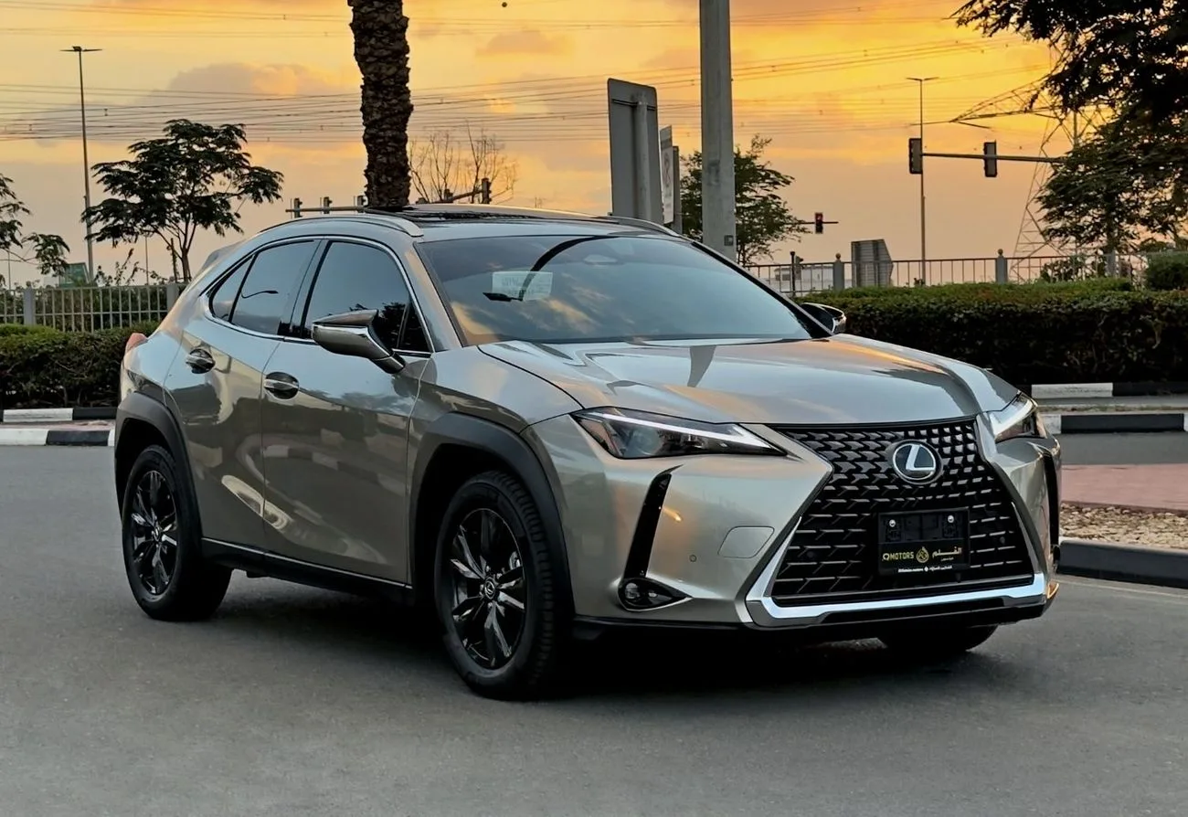 2025 Lexus UX300h Premier angeboten von einem Fachhändler in Dubai, Vereinigte Arabische Emirate, Foto 3 von 13