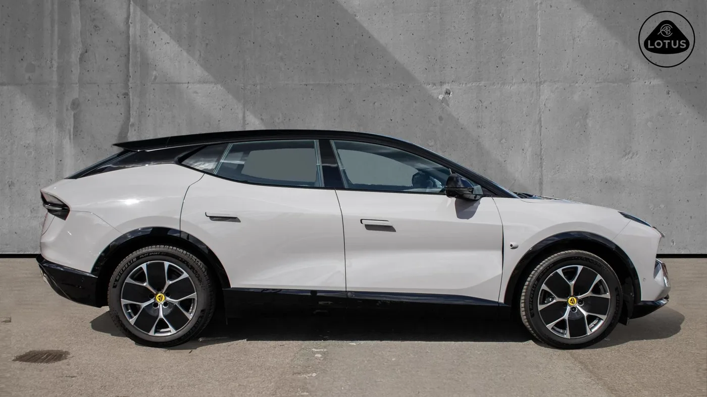 2025 Lotus Eletre 600 offered by a franchised dealer group in Manchester, United Kingdom, photo 3 of 25