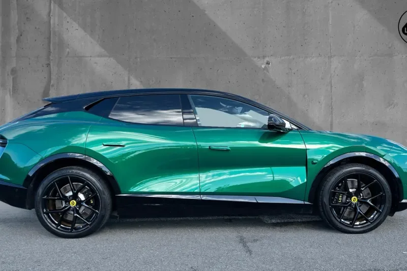 2025 Lotus Eletre S, 2/30