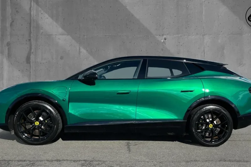 2025 Lotus Eletre S, 6/30