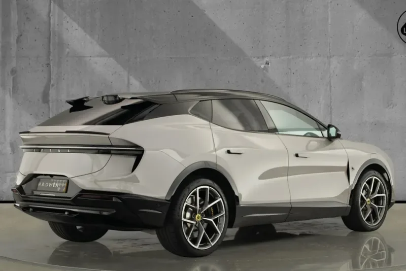 2025 Lotus Eletre S, 6/30