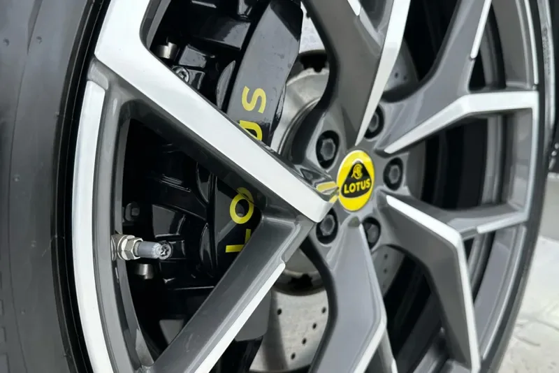2025 Lotus Eletre S, 7/30