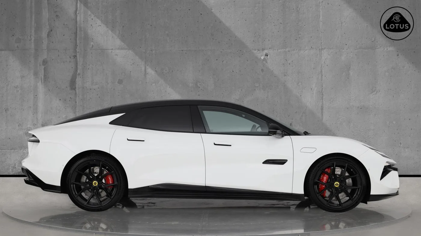 2025 Lotus Emeya S angeboten von einer Vertragshändlergruppe in Hatfield, Vereinigtes Königreich, Foto 3 von 25