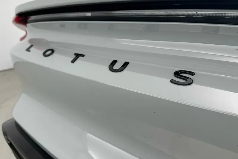 2025 Lotus Emira Turbo SE, 10/30
