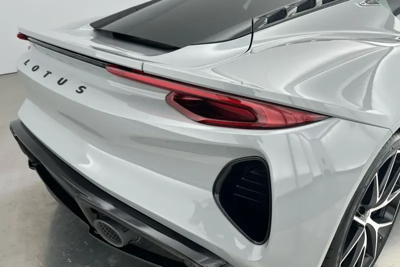 2025 Lotus Emira Turbo SE, 19/30
