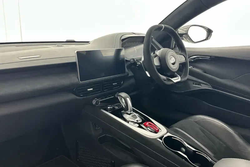 2025 Lotus Emira Turbo SE, 28/30