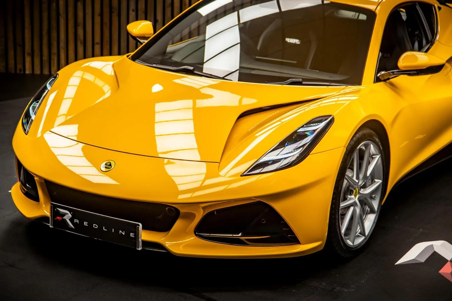 2025 Lotus Emira V6 First Edition, 14/30