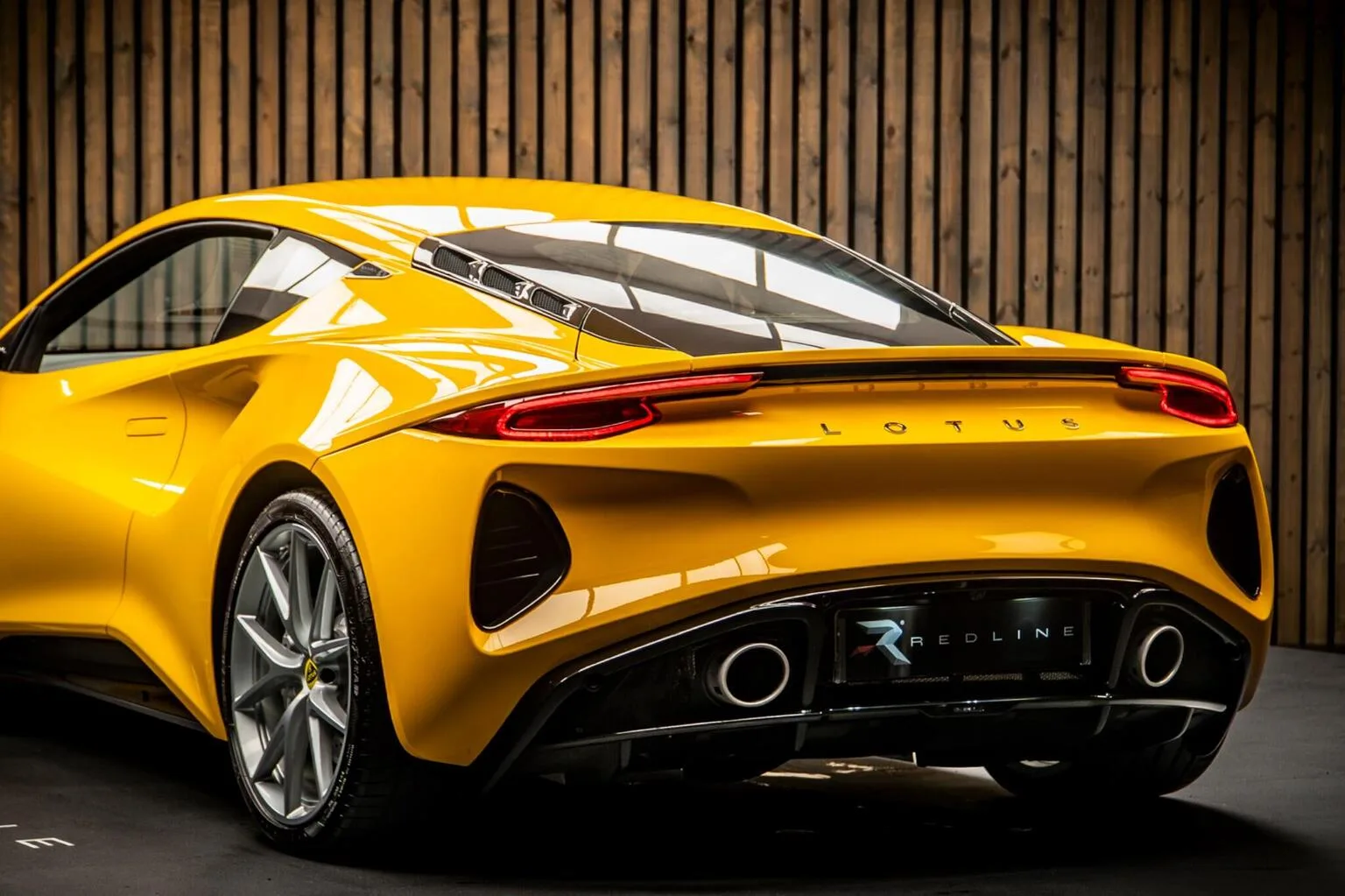 2025 Lotus Emira V6 First Edition, 19/30