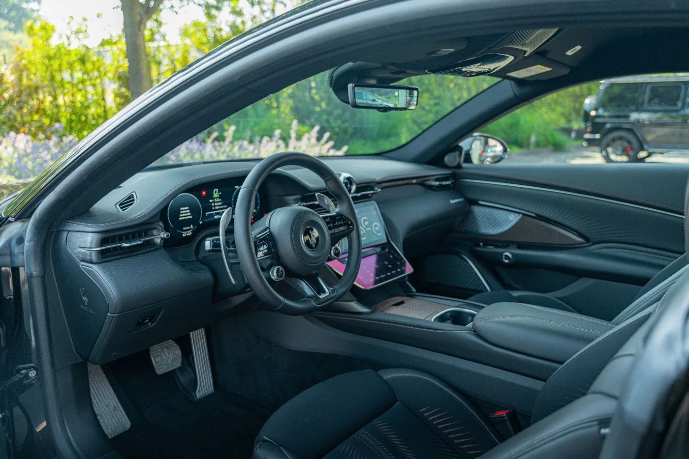 2025 Maserati GranTurismo Folgore offered by a supercar dealer in Gronau, Germany, photo 14 of 25