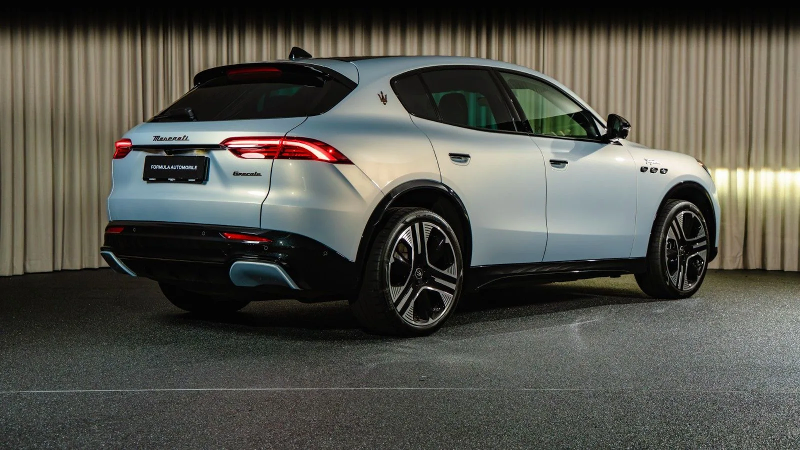 2025 Maserati Grecale Folgore, 2/30