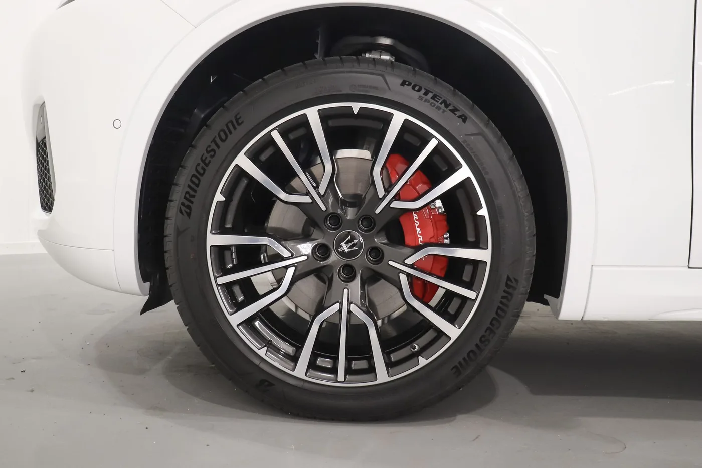 2025 Maserati Grecale GT proposée par un spécialiste de la supercar à Zibido San Giacomo, Italie, photo 7 sur 20