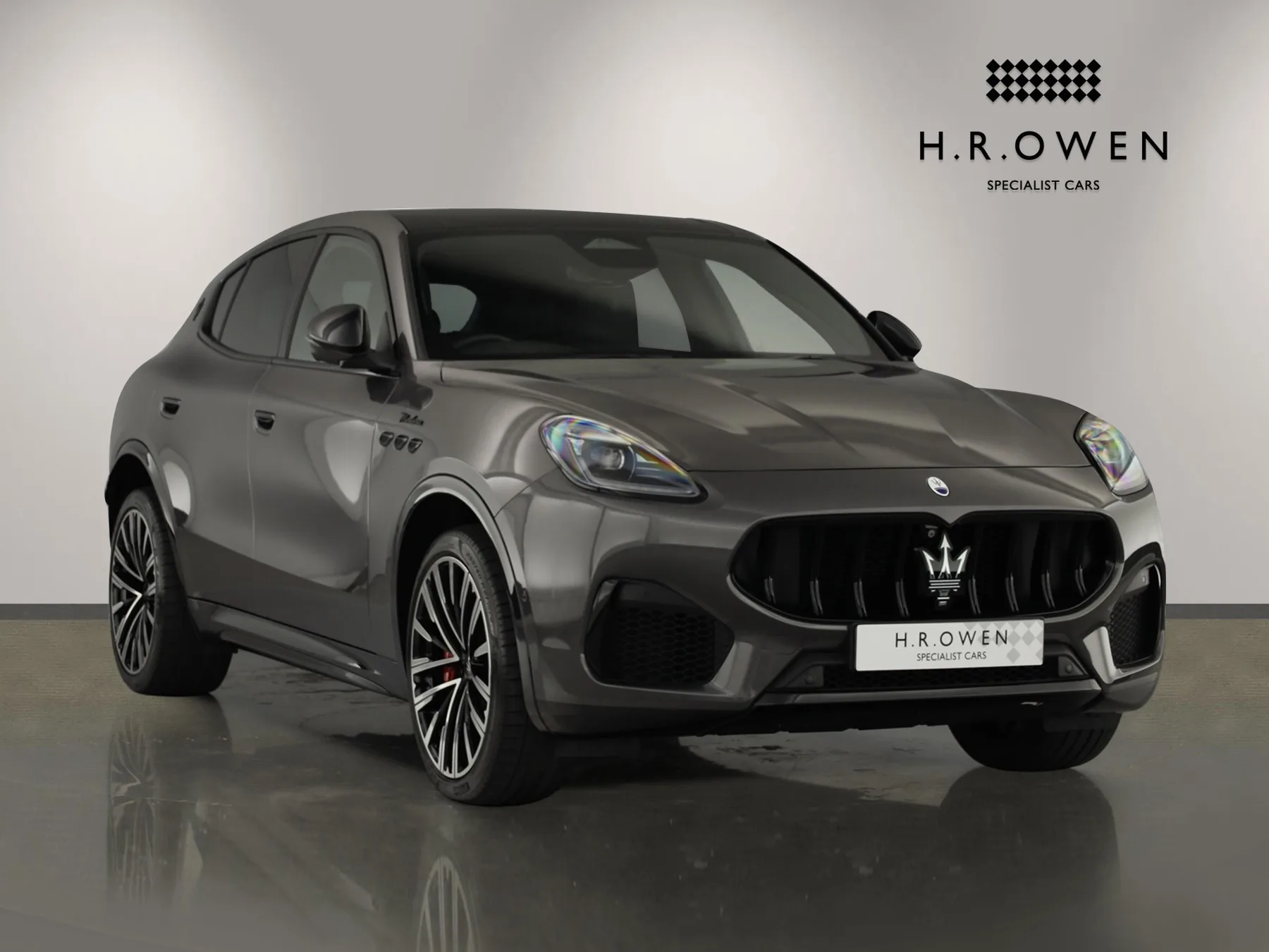 2025 Maserati Grecale Modena proposée par un groupe de concessions agréées à Hatfield, Royaume-Uni, photo principale