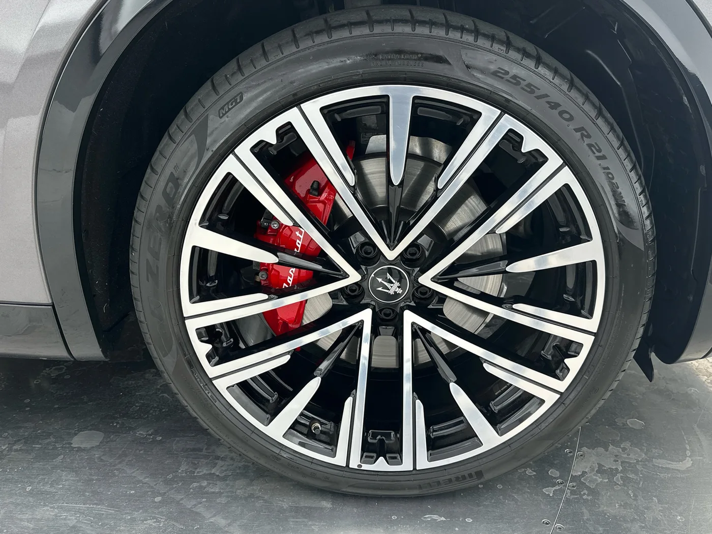 2025 Maserati Grecale Modena angeboten von einer Vertragshändlergruppe in Hatfield, Vereinigtes Königreich, Foto 10 von 25