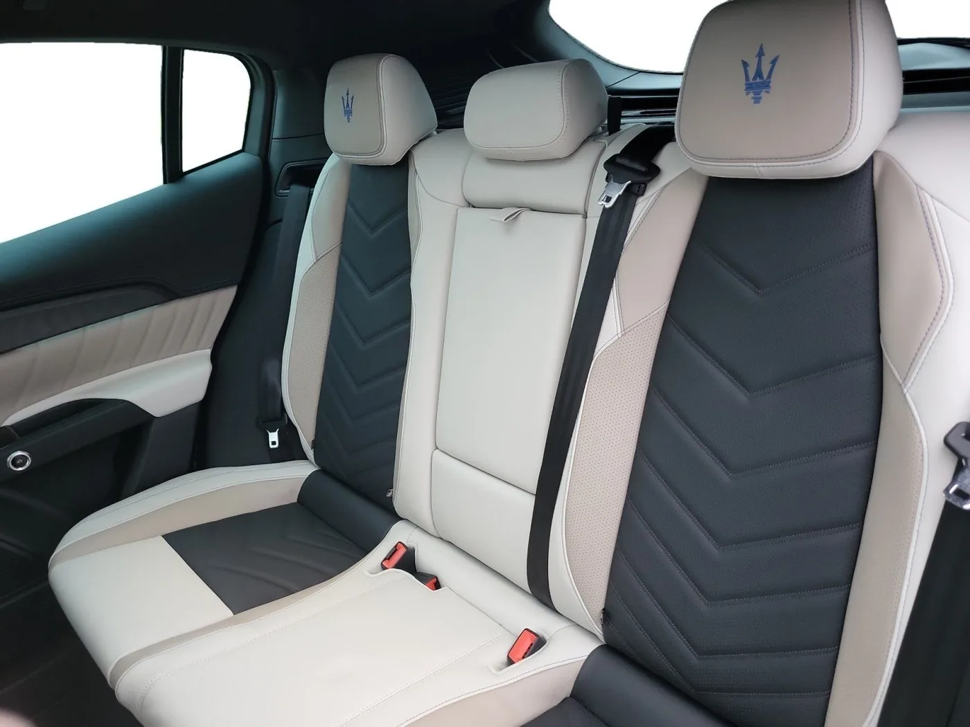 2025 Maserati Grecale Trofeo angeboten von einem Fachhändler in Singen, Deutschland, Foto 5 von 15