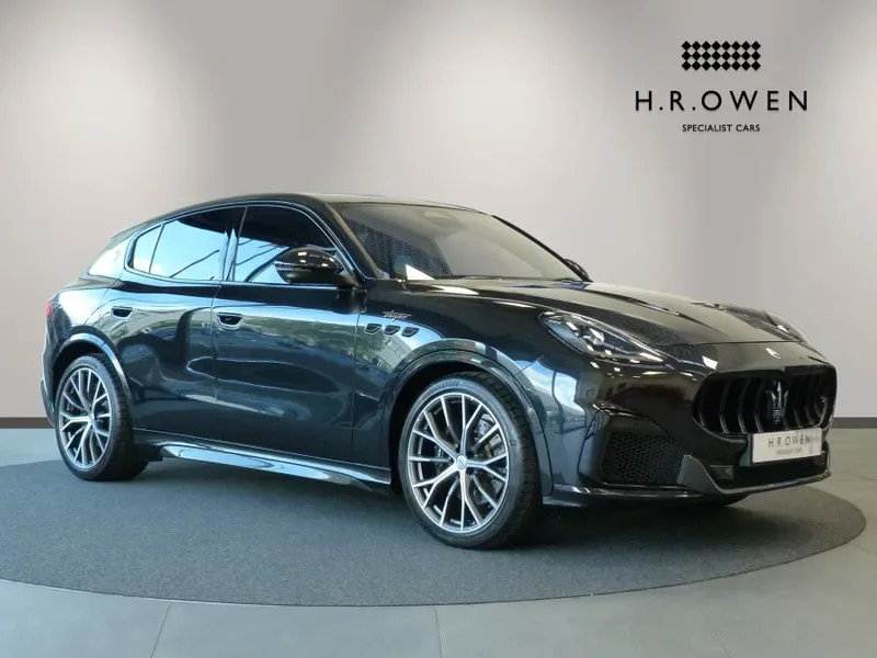 2025 Maserati Grecale Trofeo proposta da un concessionario specializzato a Cheltenham, Regno Unito, foto principale