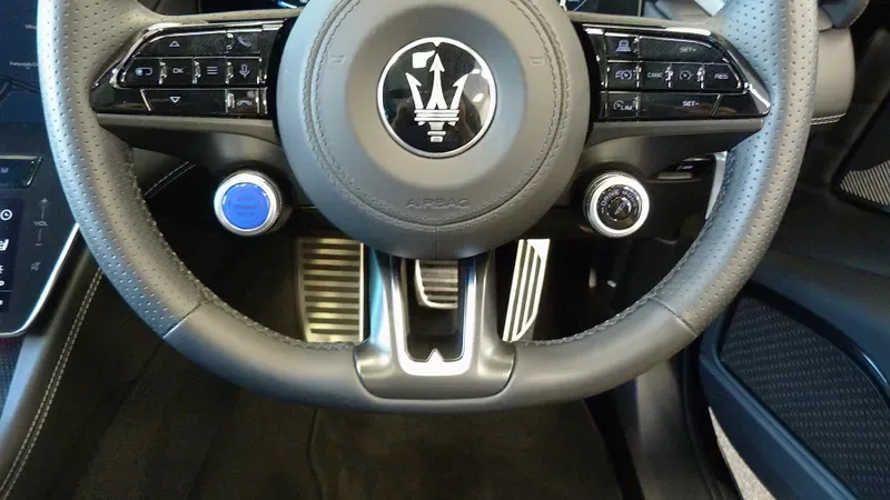 2025 Maserati Grecale Trofeo, 25/30