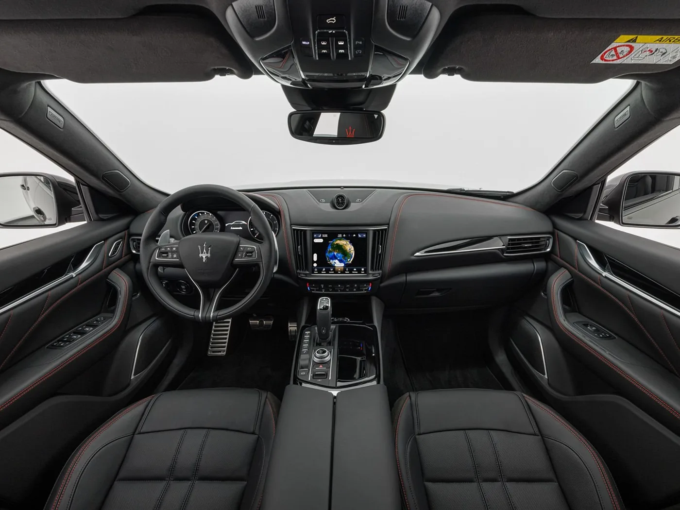 2025 Maserati Levante Modena S proposée par un concessionnaire spécialisé à Singen, Allemagne, photo 10 sur 15