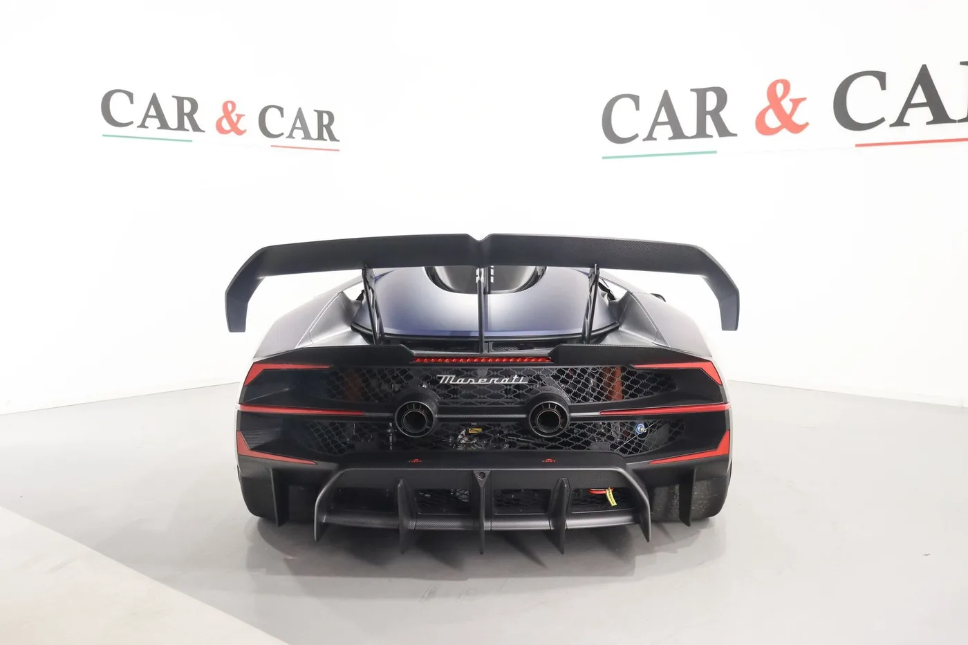 2025 Maserati MCXtrema offered by a supercar dealer in Zibido San Giacomo, Italy, photo 4 of 18