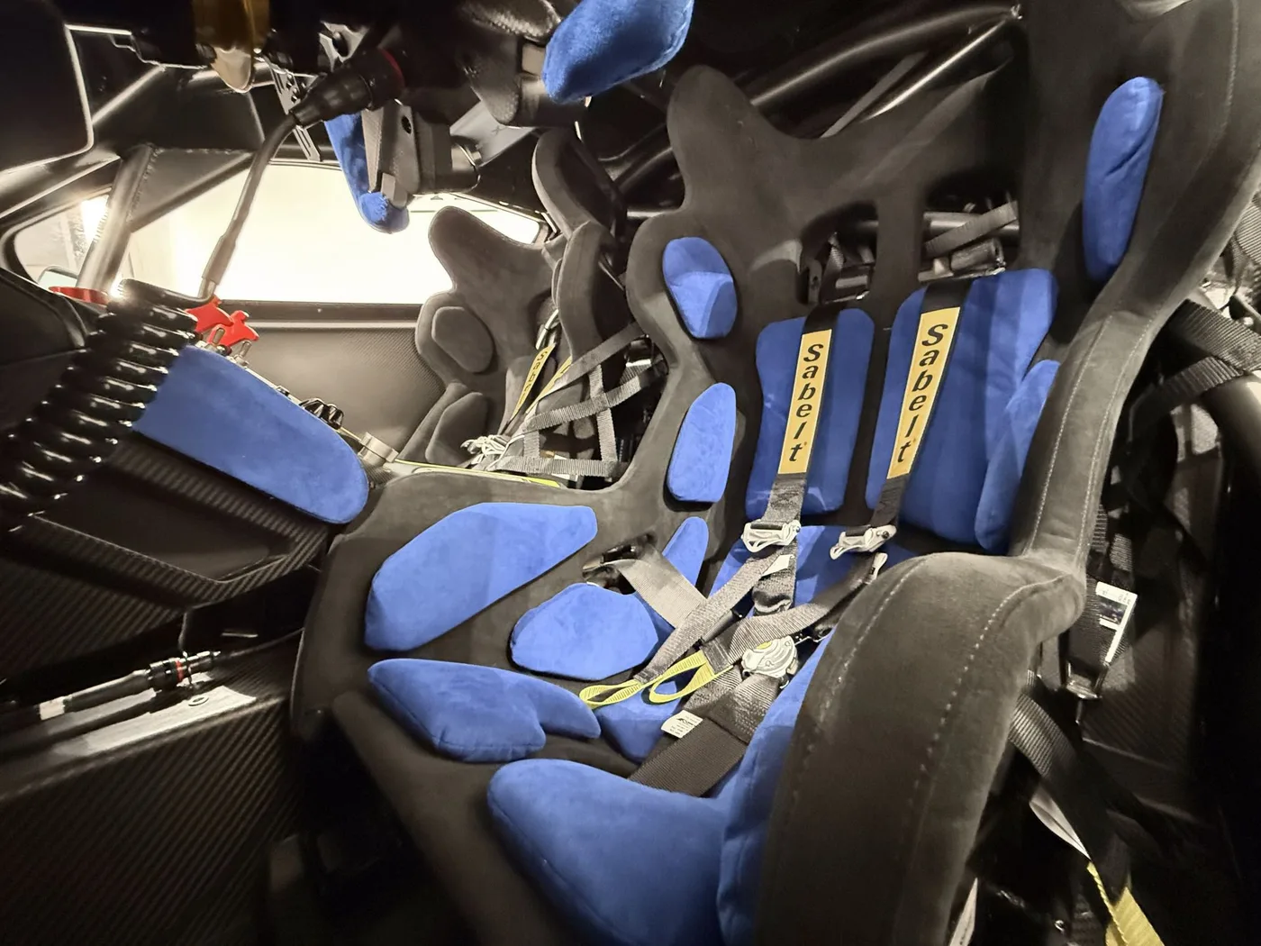 2025 Maserati MCXtrema offered by a supercar dealer in Zibido San Giacomo, Italy, photo 13 of 18